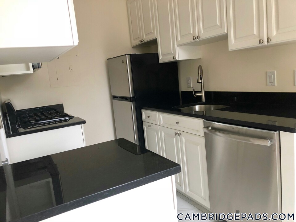 26 Chauncy St in Cambridge, MA - Building Photo