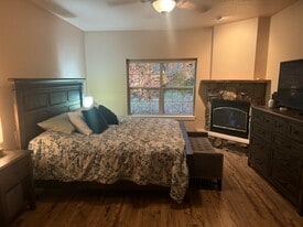 1885 Lacy Ln in Whitefish, MT - Building Photo