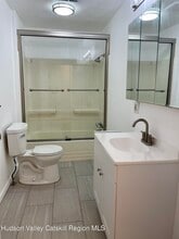 720 Warren St in Hudson, NY - Building Photo - Building Photo