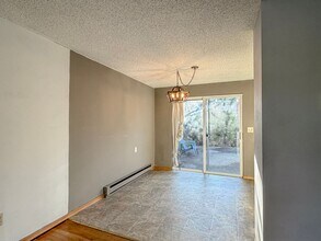 5214 Sand Point Way NE in Seattle, WA - Building Photo - Building Photo