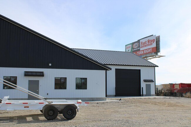 61A W 465 N in Blackfoot, ID - Building Photo - Building Photo