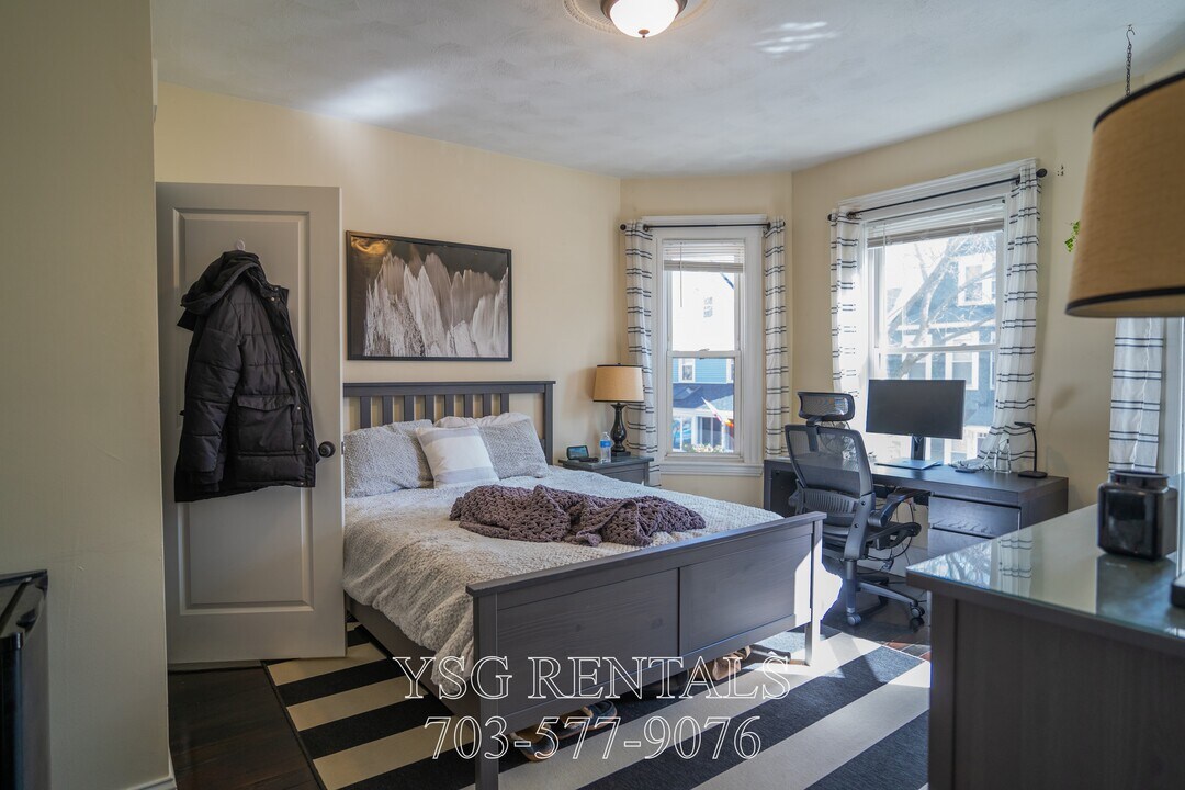 85 Auckland St, Unit 1 in Boston, MA - Building Photo