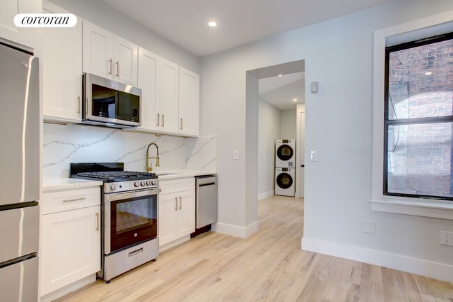 property at 206 W 96th St
