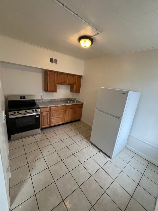 7223 Minnesota Ave, Unit 2F