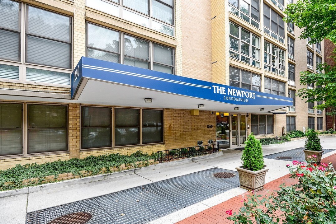 1260 21st St NW-Unit -#304 in Washington, DC - Building Photo
