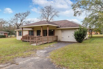 9344 US-69 in Warren, TX - Foto de edificio - Building Photo