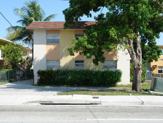 1137 SW 7th St in Miami, FL - Building Photo - Building Photo