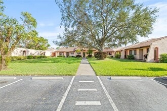9677 86th Ave in Seminole, FL - Building Photo - Building Photo