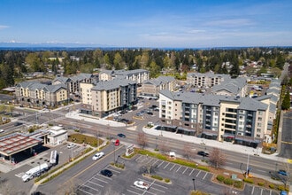 Uptown Square in Federal Way, WA - Foto de edificio - Building Photo