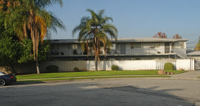 425-445 Front St in Covina, CA - Building Photo - Building Photo