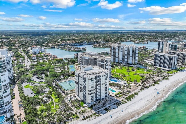 property at 4051 Gulf Shore Blvd N