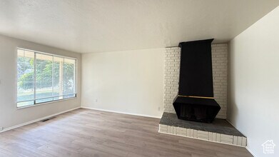 3462 S 700 E in South Salt Lake, UT - Building Photo - Building Photo
