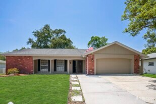 13005 Willoughby Ln in Hudson, FL - Building Photo