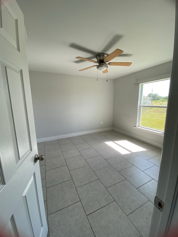 5011 Benton St in Lehigh Acres, FL - Building Photo - Building Photo