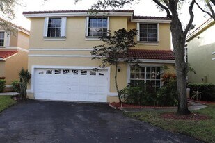 839 Garnet Cir in Weston, FL - Building Photo