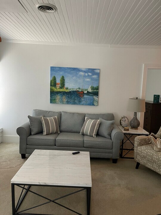 302 Virginia Ave in Clarksville, VA - Building Photo