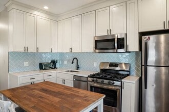 596 E 2nd St in Boston, MA - Foto de edificio - Building Photo