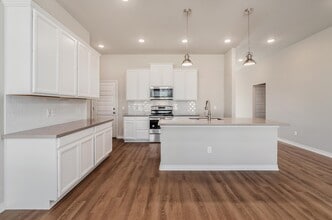 3185 Normandy Way in Bryan, TX - Building Photo - Building Photo