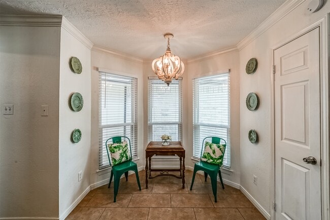 property at 718 Regency Ct