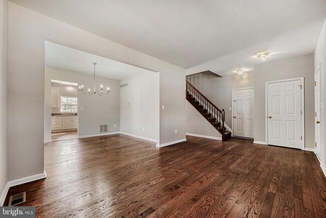 8375 Mitzy Ln in Ilchester, MD - Building Photo - Building Photo