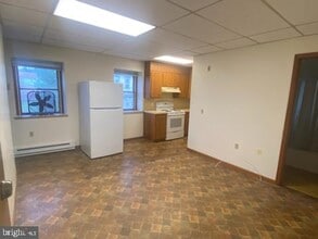 2101 Main St, Unit APT E in Mohrsville, PA - Building Photo - Building Photo