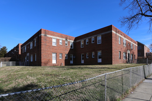 805 19th St NE in Washington, DC - Building Photo - Building Photo