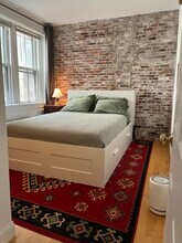 65 Phillips St, Unit 5 in Boston, MA - Building Photo - Building Photo