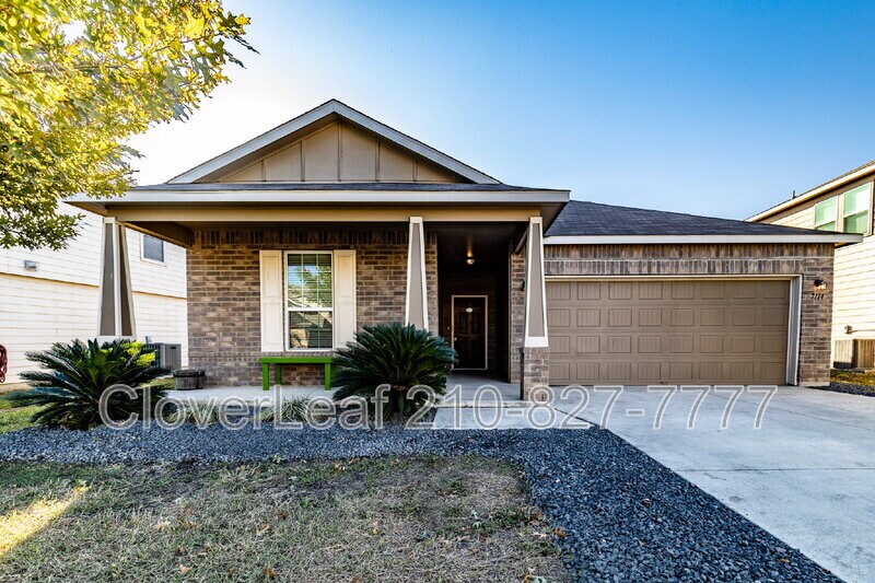 7114 Capricorn Way in Converse, TX - Building Photo