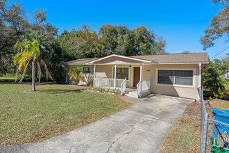 439 Palm Ter in DeLand, FL - Building Photo - Building Photo