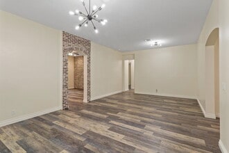 175 NW Willow Grove Ave in Port St. Lucie, FL - Building Photo - Building Photo