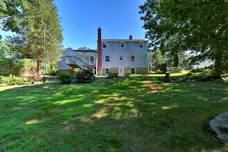 29 Rangely Dr in Trumbull, CT - Building Photo - Building Photo
