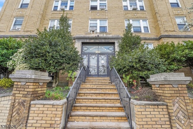 property at 22 St Lukes Pl