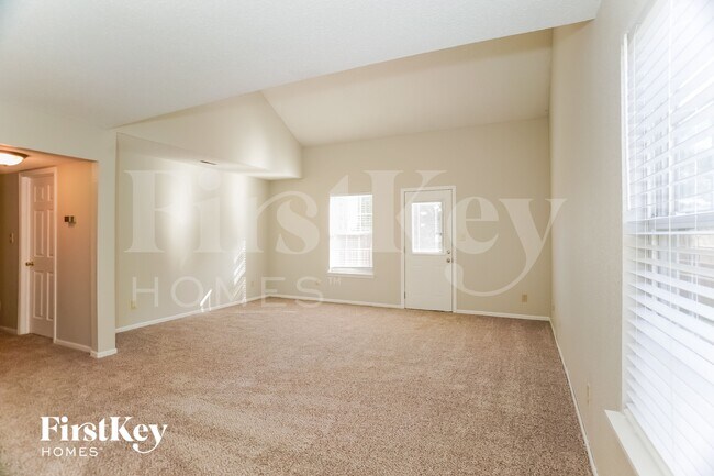 1435 Blue Brook Way in Greenwood, IN - Building Photo - Building Photo