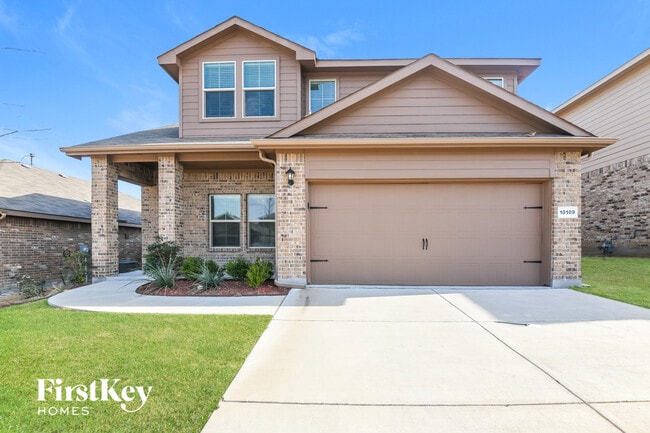 property at 10109 Huntersville Trl