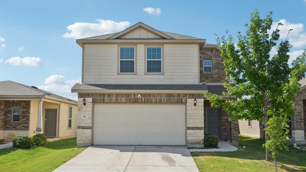 141 Miracle Dr in Jarrell, TX - Building Photo