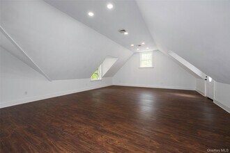 42 Beechwood Ave in Poughkeepsie, NY - Building Photo - Building Photo