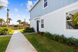 4416 Longwood Lk Sq in Westlake, FL - Building Photo - Building Photo