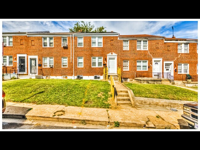 3704 W Franklin St photo'