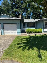 18035 Weaver Ct, Unit 18035 Weaver Ct in Sandy, OR - Building Photo - Building Photo