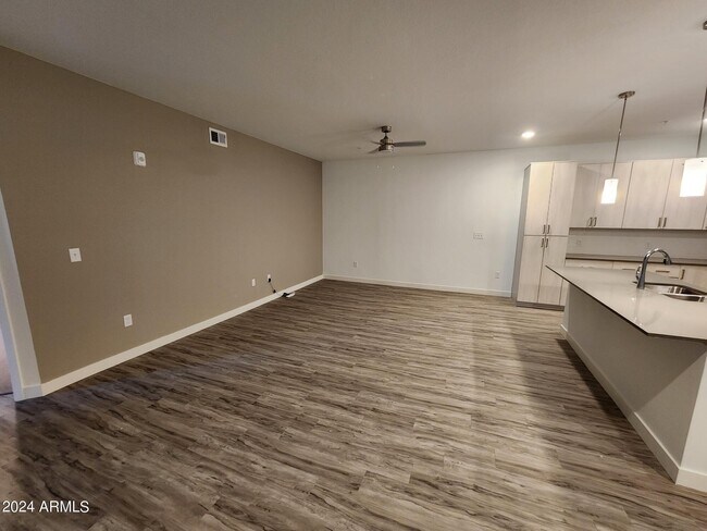 1760 S Crismon Rd-Unit -2V in Mesa, AZ - Building Photo - Building Photo