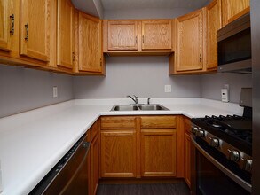 2005 Winnie Dr in Bellevue, NE - Building Photo - Building Photo