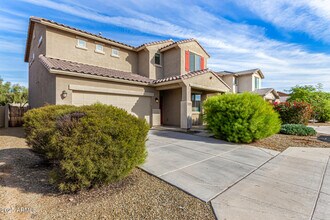 6240 W Evergreen Rd in Glendale, AZ - Foto de edificio - Building Photo