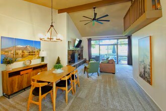 2747 N Fairview Dr in Flagstaff, AZ - Building Photo - Building Photo