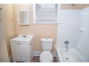 1101 Gibbs St in San Antonio, TX - Building Photo - Building Photo