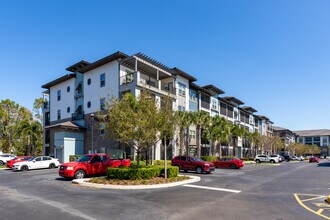 Zen in Orlando, FL - Foto de edificio - Building Photo