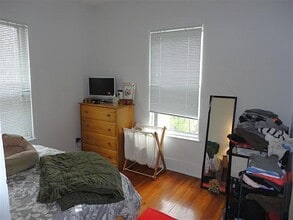 69 Raymond Ave, Unit 1 in Somerville, MA - Foto de edificio - Building Photo