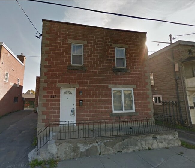 property at 241-241 William St