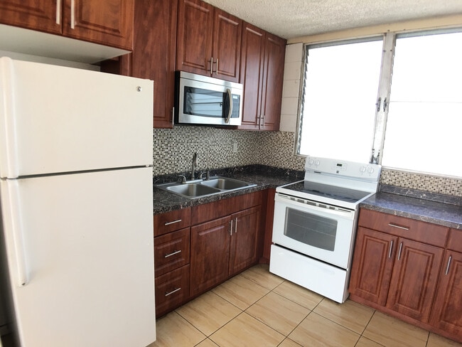 98-114 Lipoa Pl in Aiea, HI - Building Photo - Building Photo