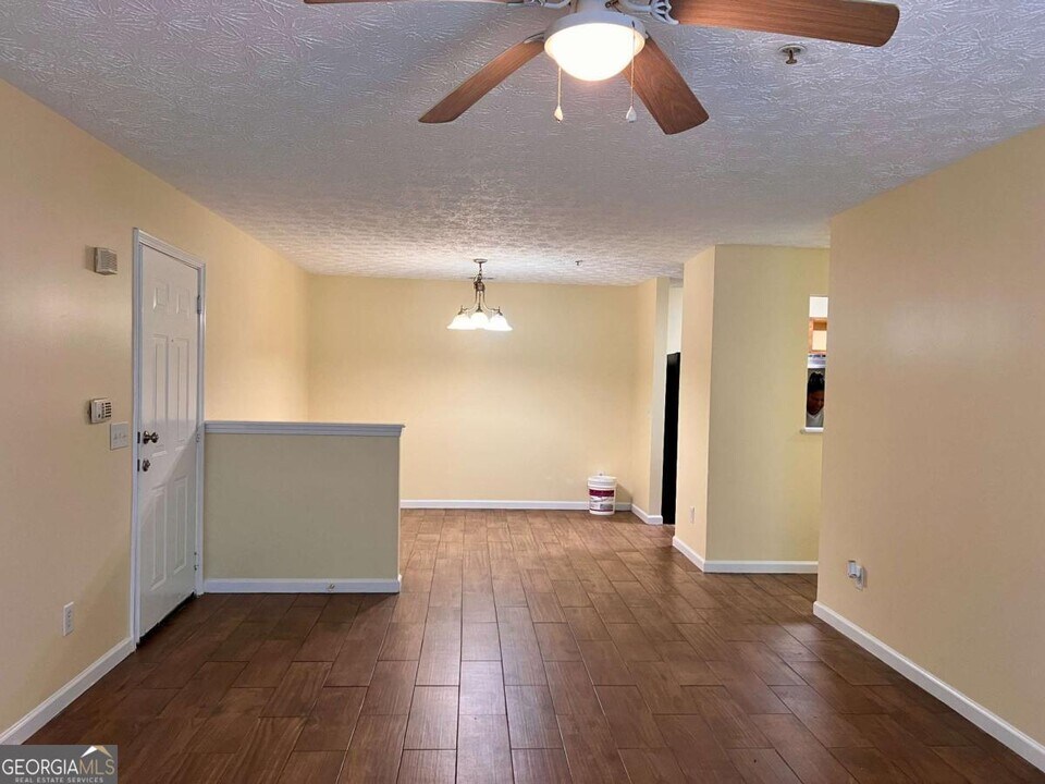 14103 Fairington Ridge Cir in Stonecrest, GA - Building Photo