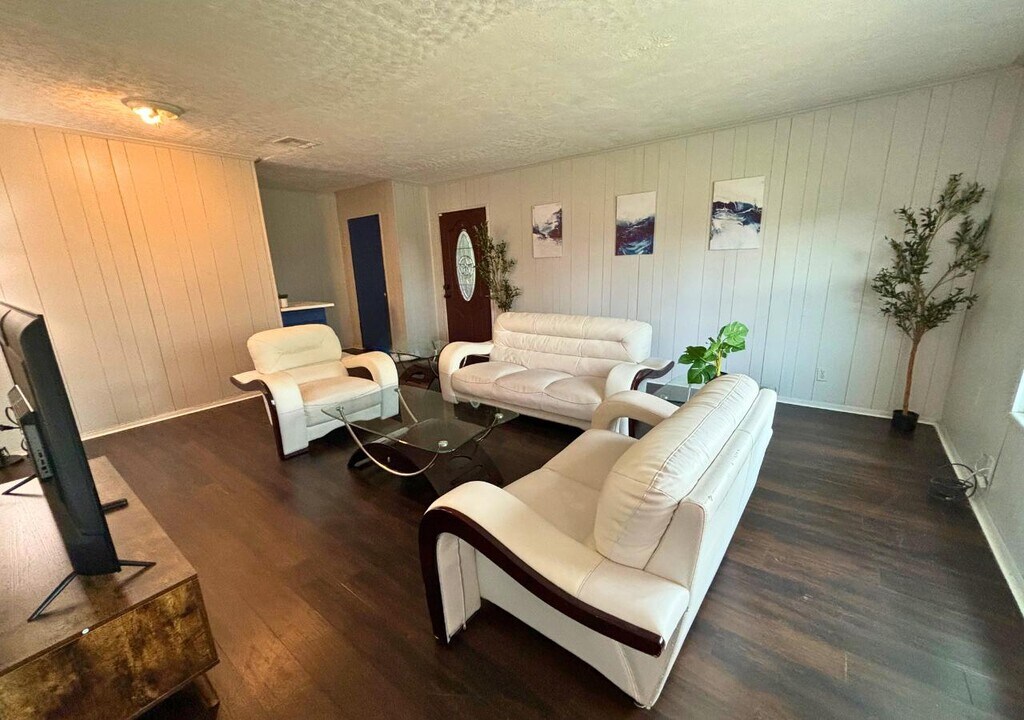13025 Joliet St in Houston, TX - Building Photo